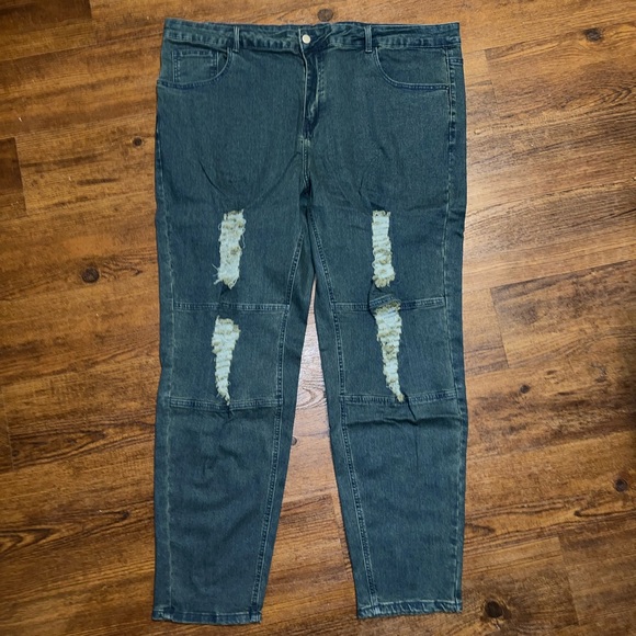 New Shein ManFinity Distressed Blue Ripped Straight Leg Skinny Jeans Size 5XL - Picture 1 of 6
